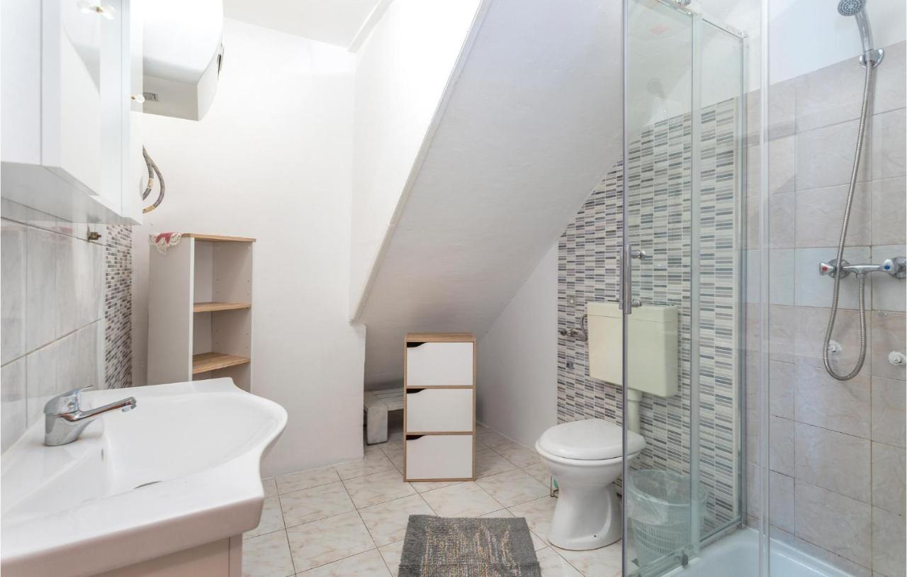 Lovely Apartment In Stara Baska 1 With Kitchen Eksteriør bilde